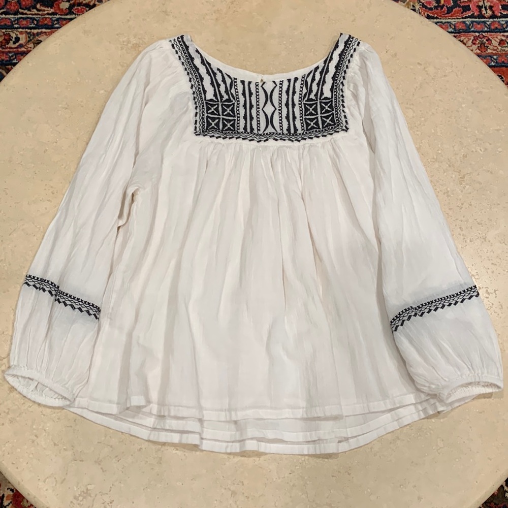 Velvet by Graham & Spencer White Peasant Blouse with Black Embroidery